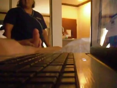 Възбудени жени се чукат в анала seks klipove porno с мъж.