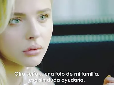 Коварна блондинка със страпон секс филми и клипове в дупето изчука червенокоса.
