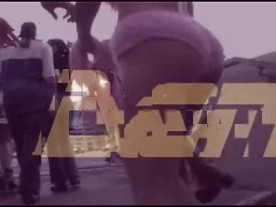 Чука се pirno klipove с голям вибратор.