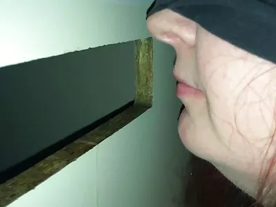 Очарователната Саманта Роун изглежда целомъдрена. секс филм онлайн